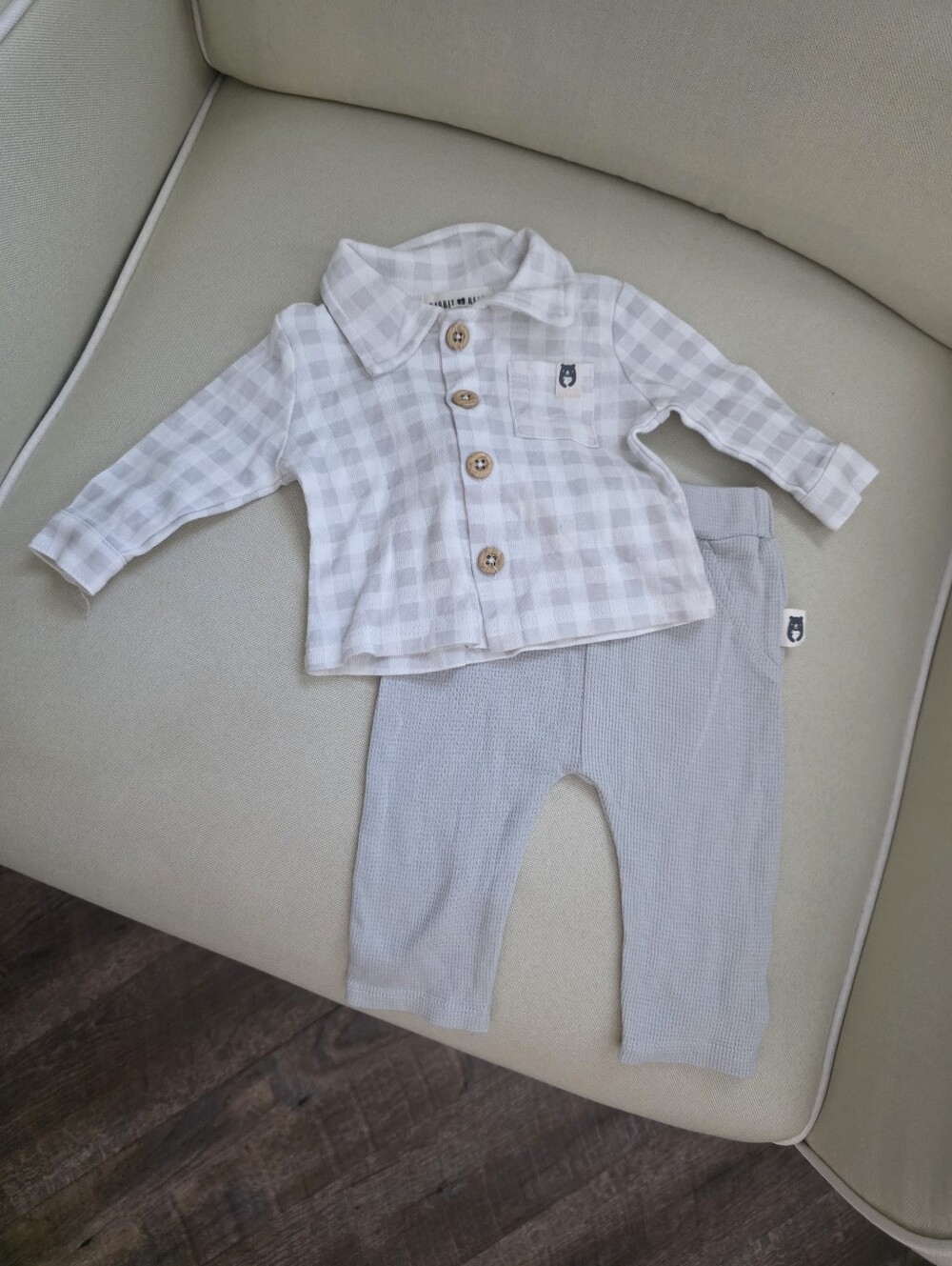 NWOT Rabbit+Bear Outfit